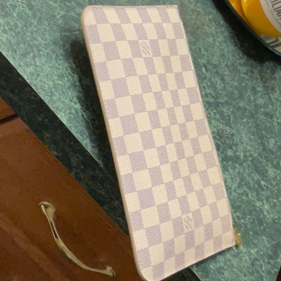 Louis Vuitton Damier Azur Tote with Tan Trim - Picture 15 of 16